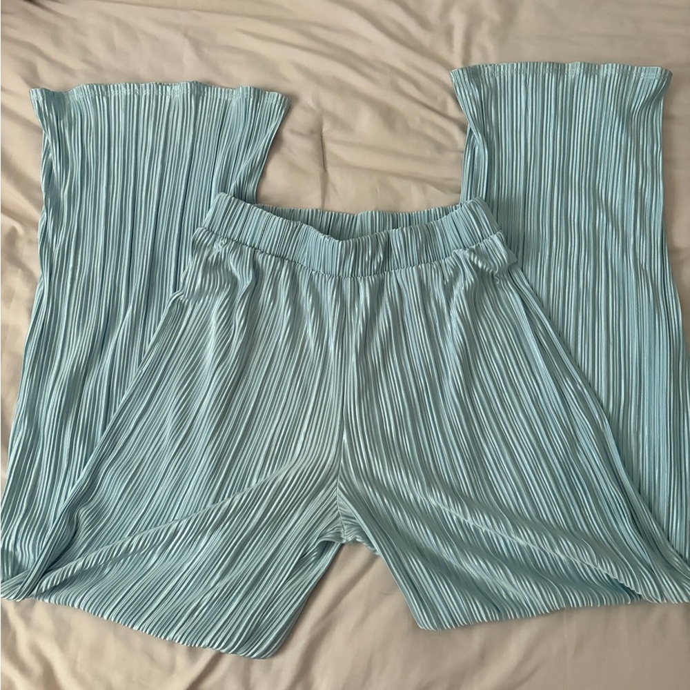 Fashion Nova Flowy Pants